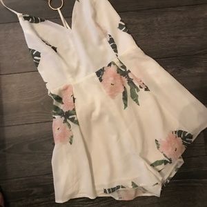 Forever 21 Romper Floral Medium